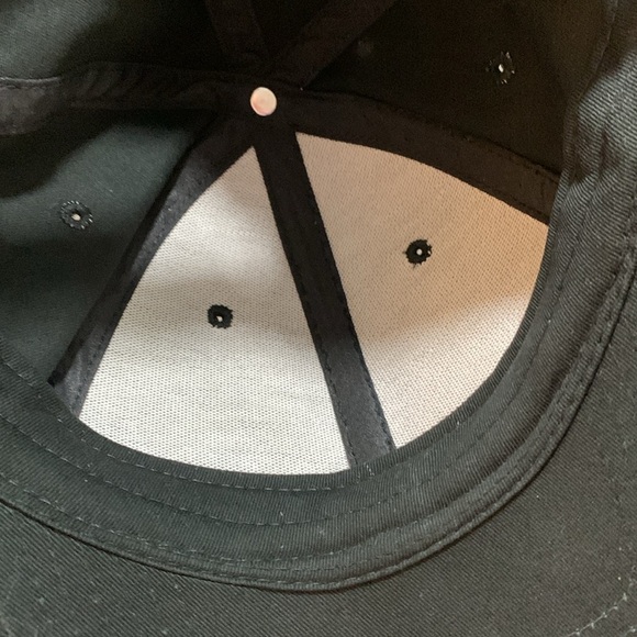 Universal Studios All Black Flocked & Embroidered SnapBack Baseball Cap - Picture 9 of 9